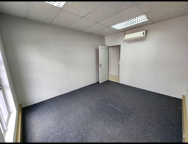 546M² BUSINESS TO LET IN VAALPARK
